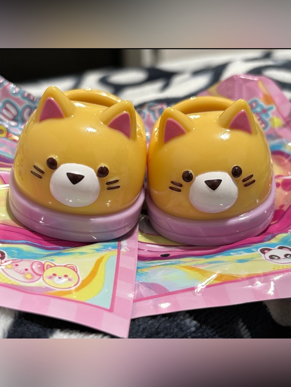 baby three blind bag 400% pair of shoes — kitty cat
